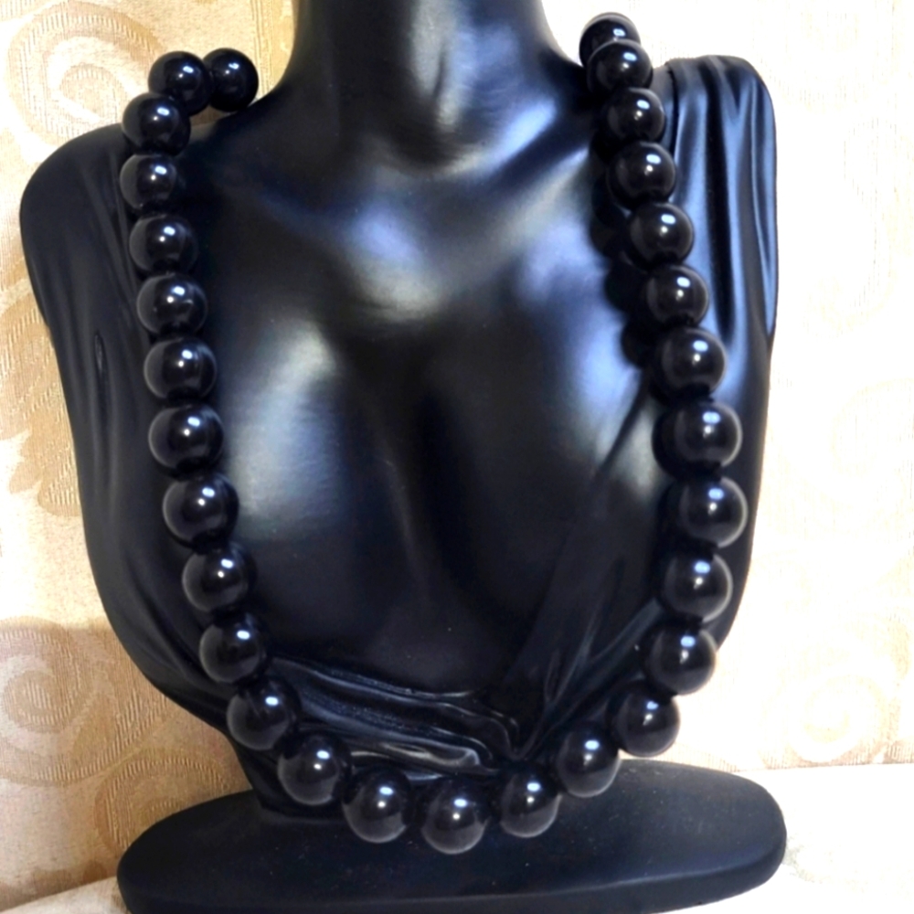 Vintage 70's Black Chunky Plastic Necklace